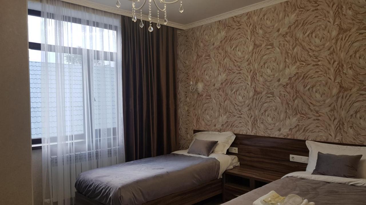 Nomad Hotel Bishkek Halal Dış mekan fotoğraf