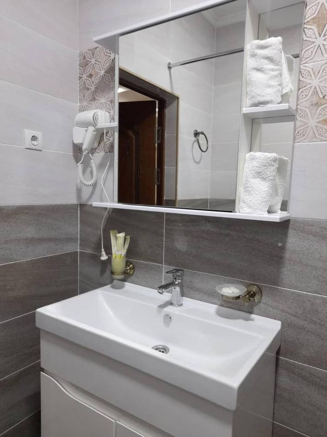 Nomad Hotel Bishkek Halal Dış mekan fotoğraf