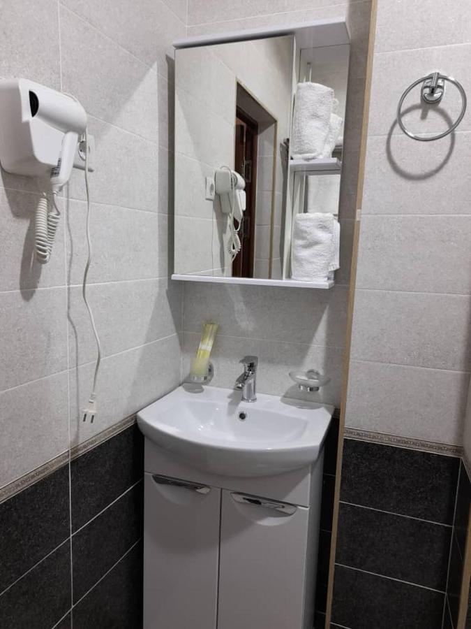 Nomad Hotel Bishkek Halal Dış mekan fotoğraf